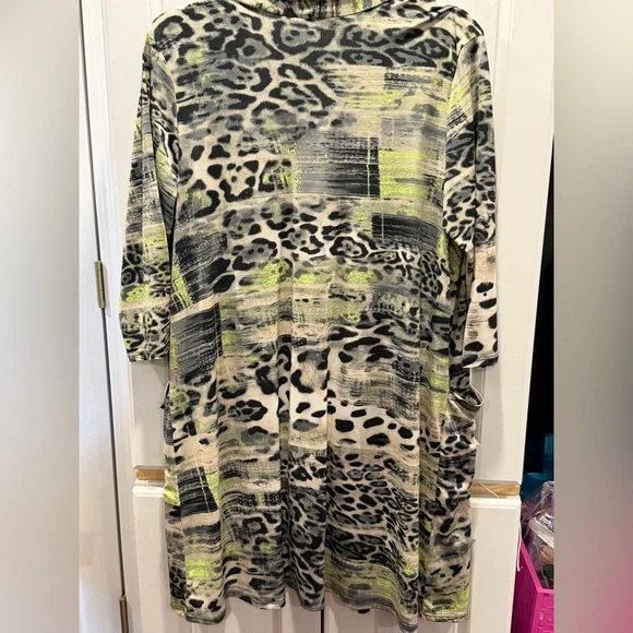 Leopard Print Open Front Cardigan - Picture 2 of 3